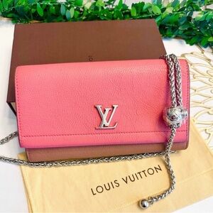 Louis Vuitton CAPUCINES Pink Leather Wallet Crossbody